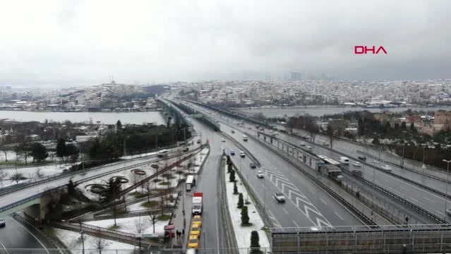 İstanbul'da trafikte kar rahatlığı: Boş yollar havadan görüntülendi!
