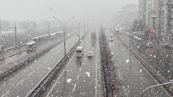 İzmit'te yoğun kar yağışı