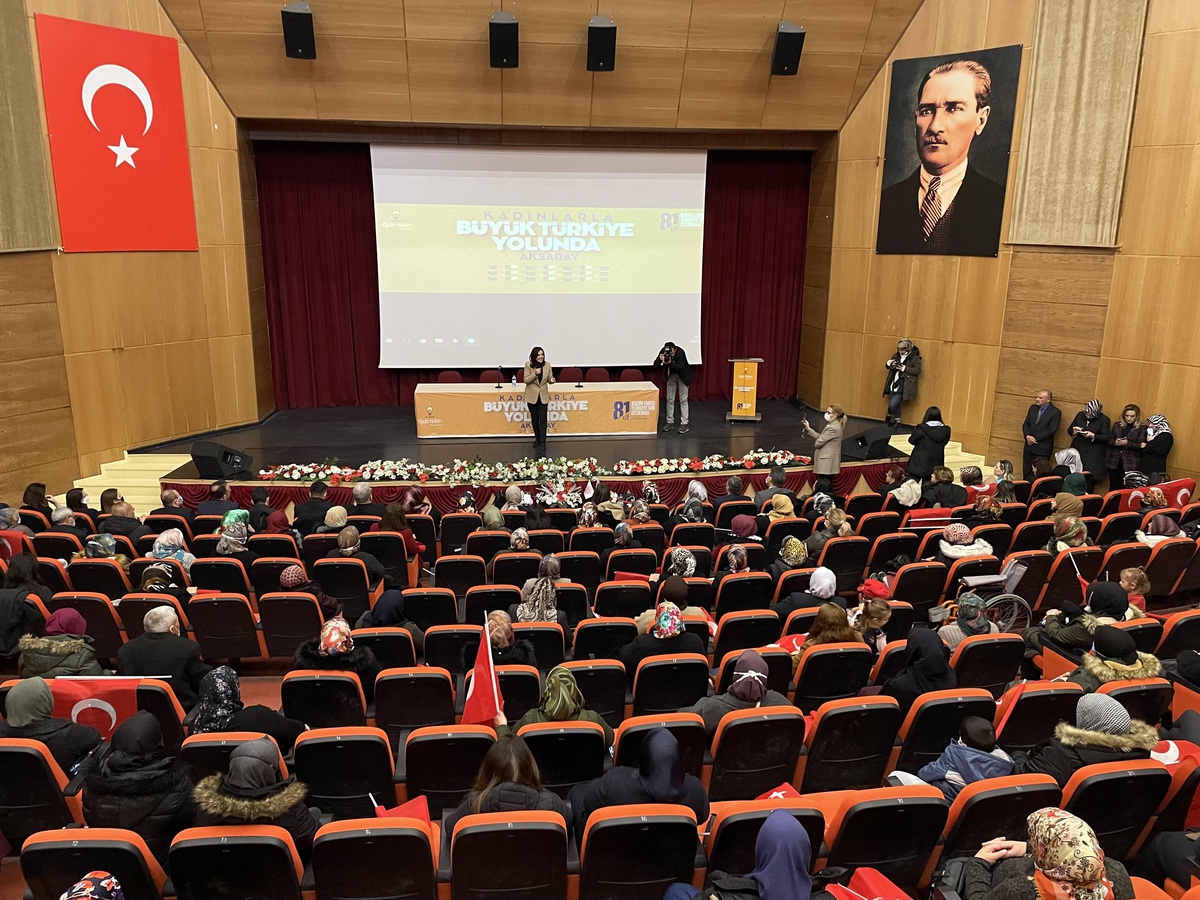 "Kadın Emeği Türkiye\'nin İstikbali Buluşmaları" etkinliği Aksaray\'da yapıldı