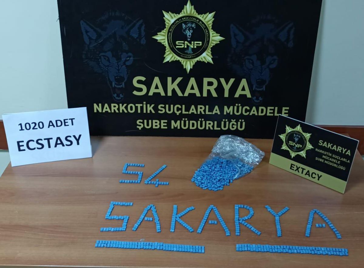 Son dakika haber: Sakarya\'da uyuşturucu operasyonunda 2 şüpheli yakalandı