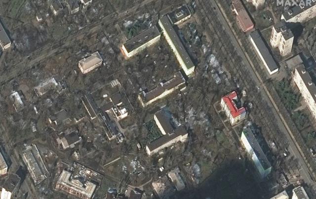 Uydu görüntüleriyle kare kare savaş: Mariupol artık bir virane! Hastane mi, askeri üs mü?