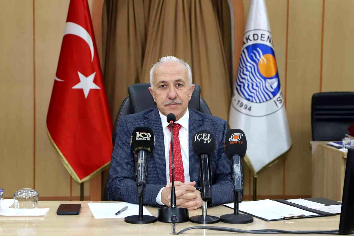 Akdeniz Belediyesinden çiftçilere gübre yardımı