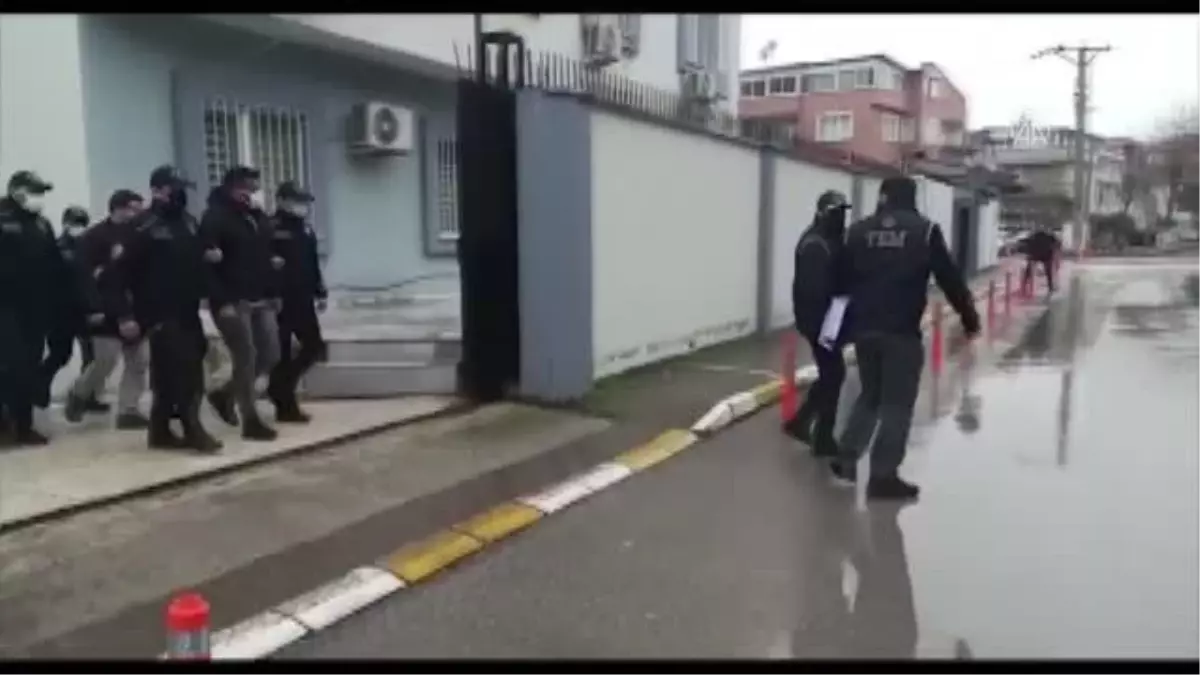 Balıkesir merkezli FETÖ operasyonunda 9 zanlı yakalandı