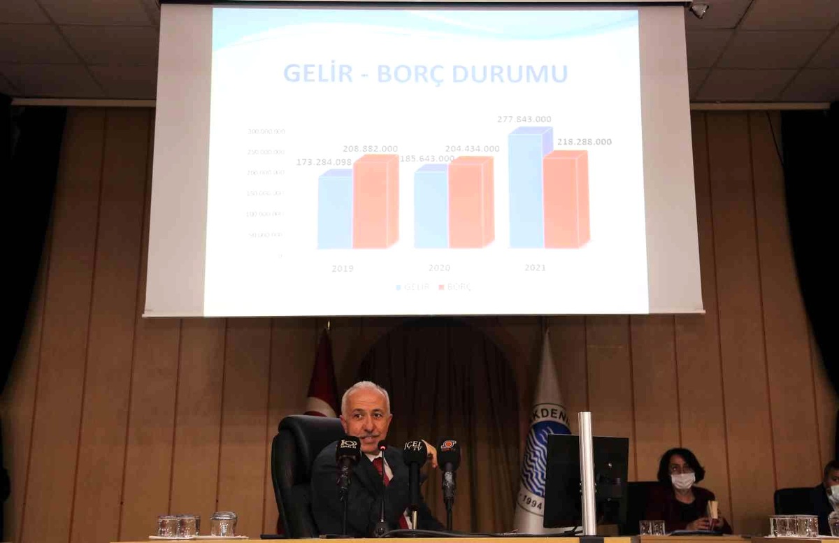 Başkan Gültak, \'borç arttı\' iddialarına belgelerle yanıt verdi