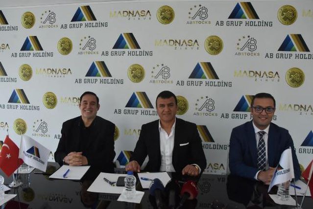 Chelsea'ye talip olan iş insanı Bayrak: İngiltere'den 'kulübü satın alabilirsiniz' maili geldi