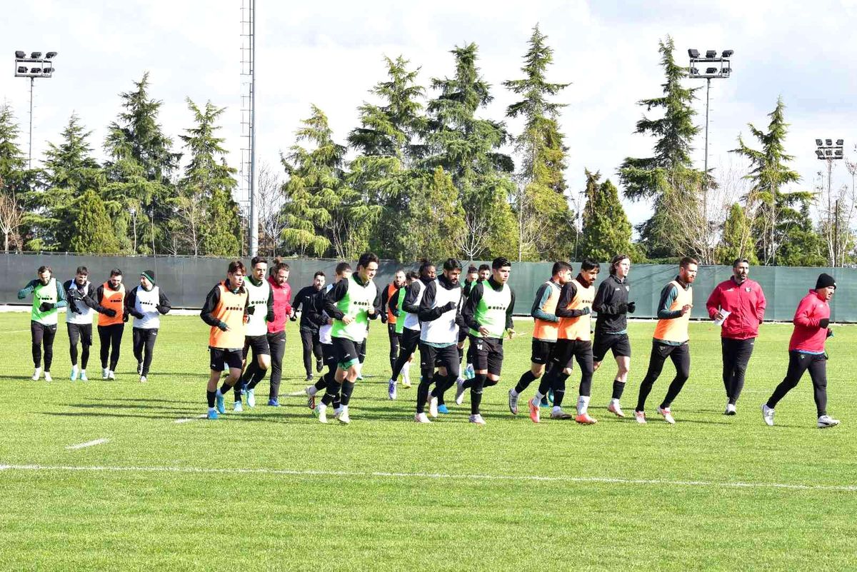 Denizlispor\'da hedef üst sıralar