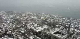 (DRONE) İstanbul'da etkili olan kar yağışı havadan görüntülendi - Sultanahmet Meydanı