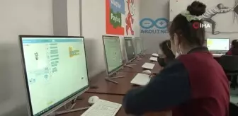 Elazığ'da 'Bilişim Teknolojileri Sınıfı' açıldı