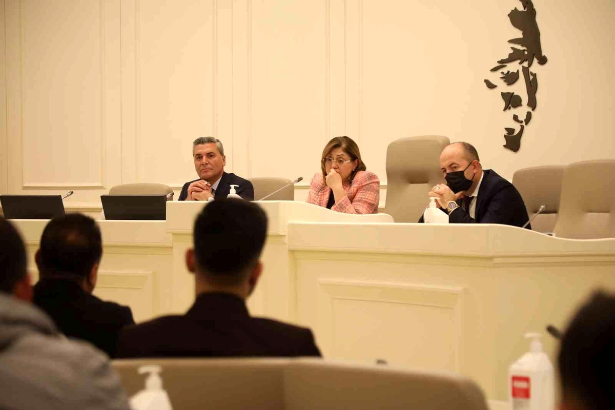 Gaziantep\'te usta eller destekçileri ile buluştu