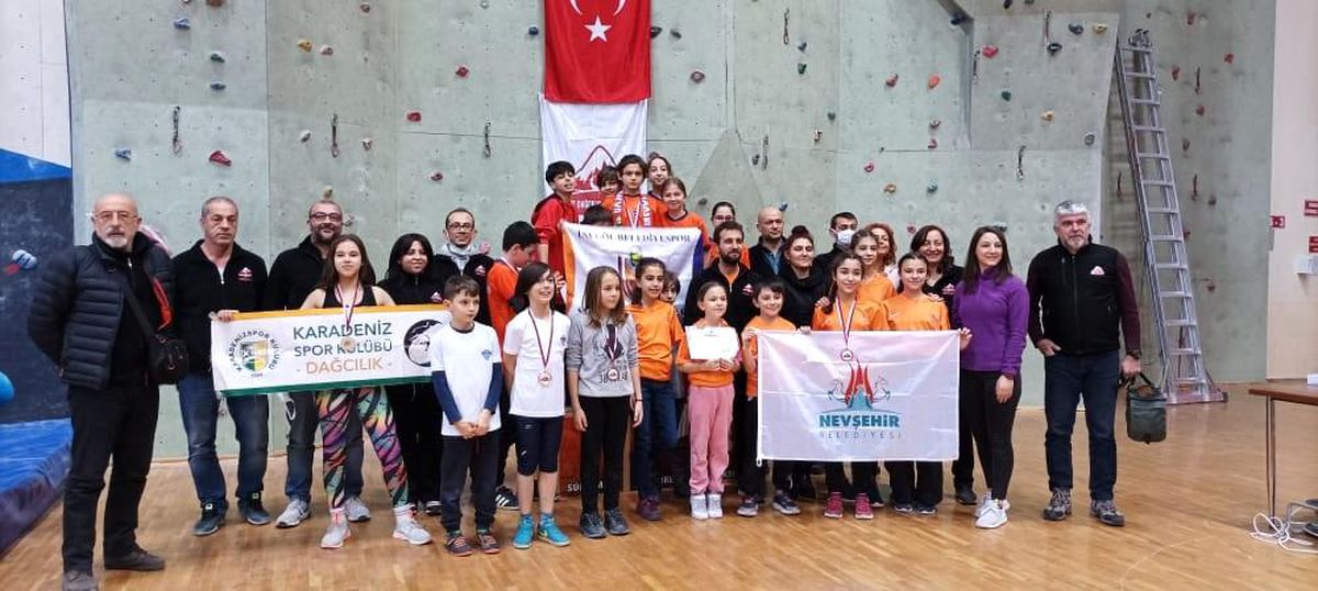 İnegöl Belediyespor spor tırmanış takımı kürsüleri fethetti