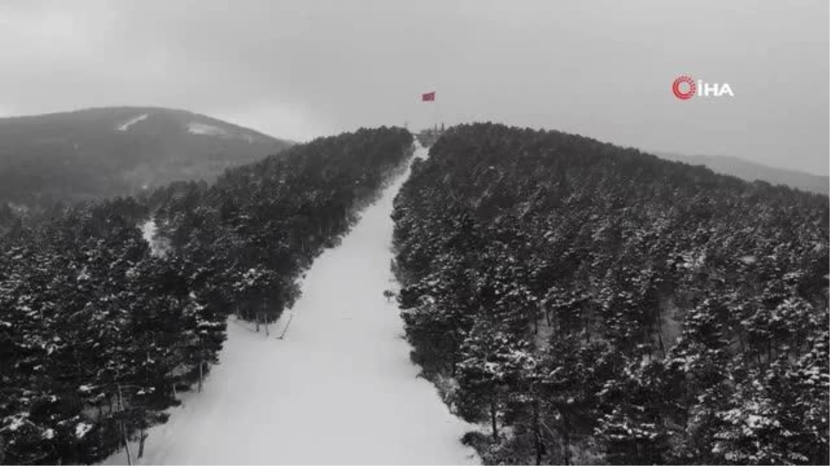 Kar yağışı sonrası Aydos Ormanı\'ndan eşsiz görüntüler