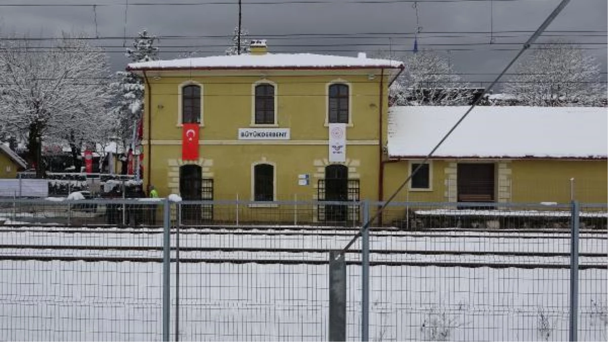 Kocaeli\'nde Büyükderbent Tren İstasyonu yeniden hizmete açıldı