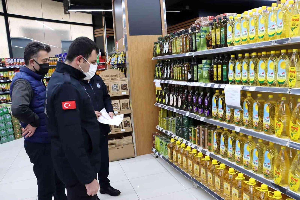 Maltepe\'de marketlerde yağ denetimi