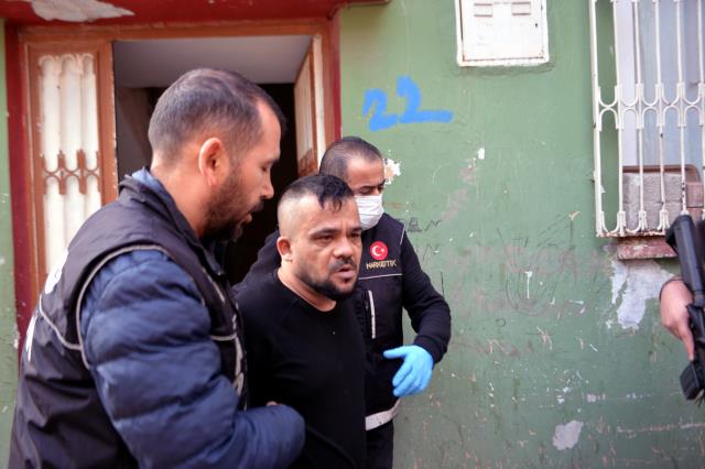 Pitbullu torbacı bonzai yakalatınca çocuk gibi ağladı