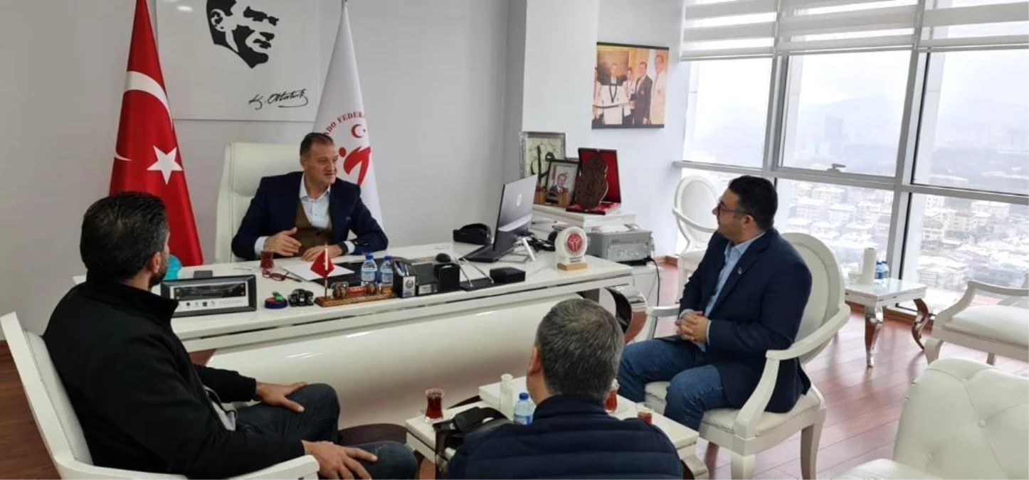 Filistin Tekvando Federasyonu Asbaşkanı Jaser, Metin Şahin\'i ziyaret etti