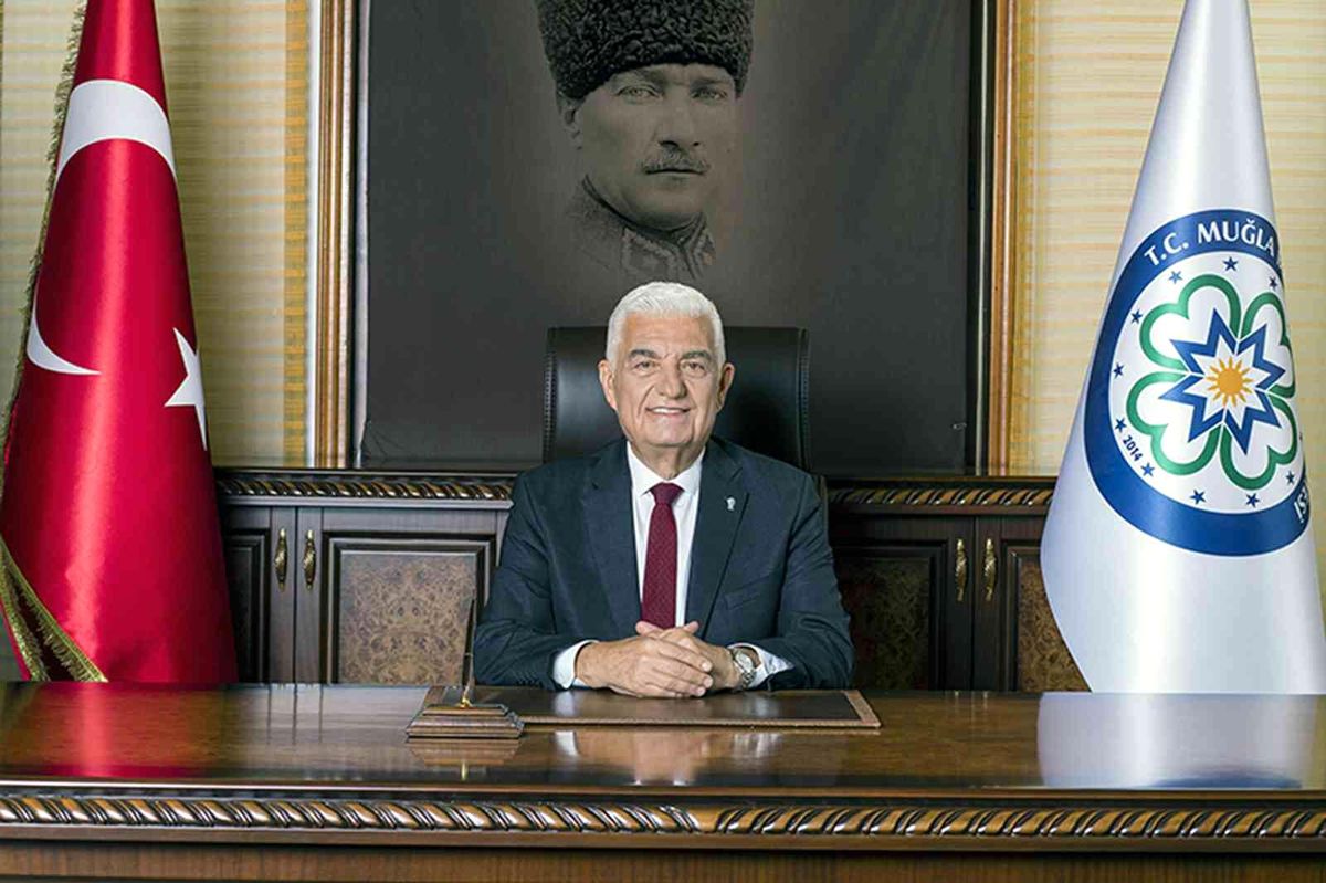 Başkan Gürün sağlık çalışanlarının Tıp Bayramı'nı kutladı