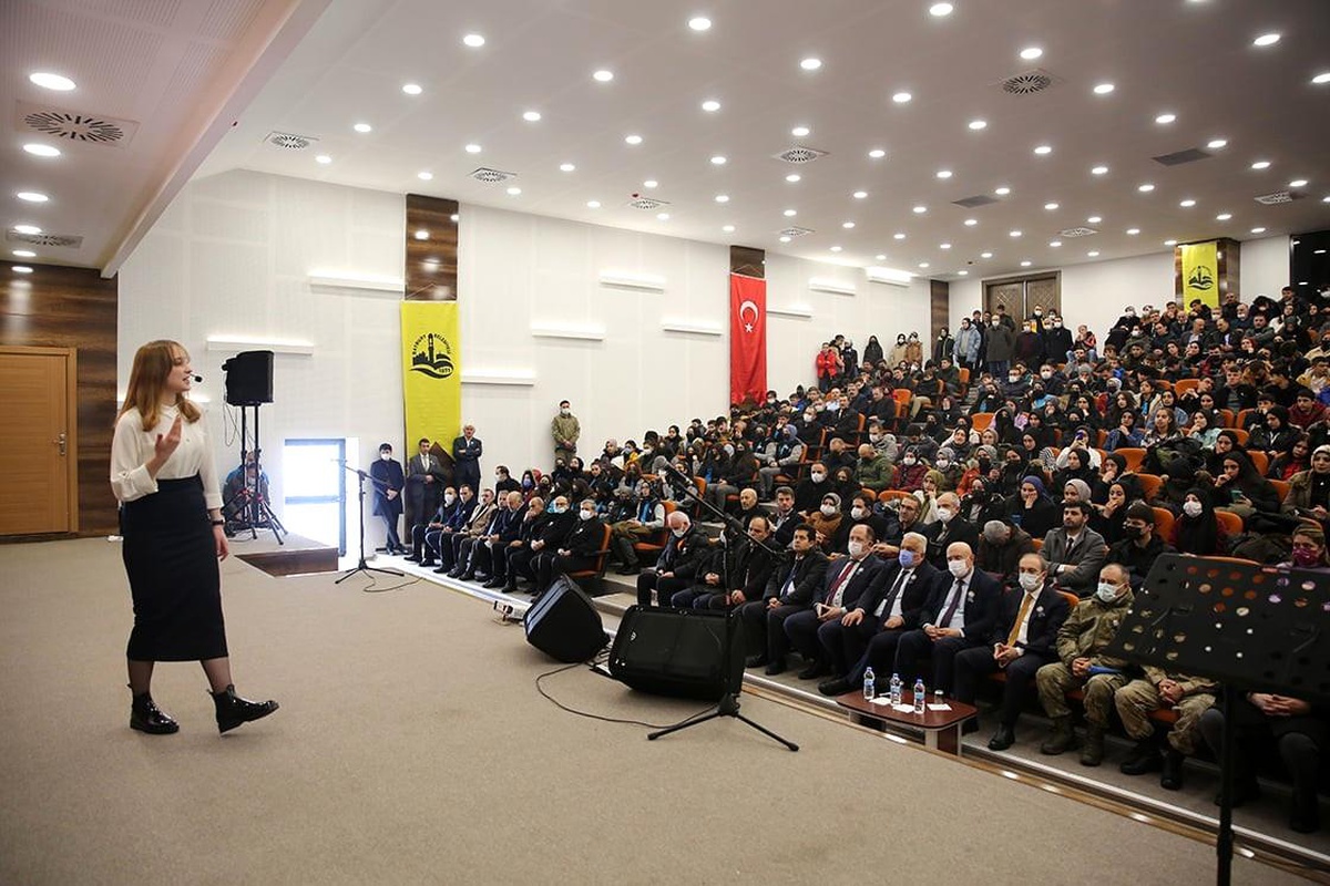 Bayburt\'ta İstiklal Marşı\'nın kabulü kutlandı, Milli Şair Mehmet Akif yad edildi