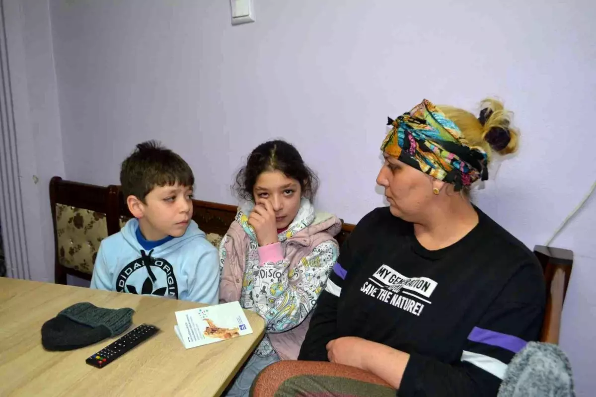 Çalınan köpeklerine 3 gündür ağlıyorlar