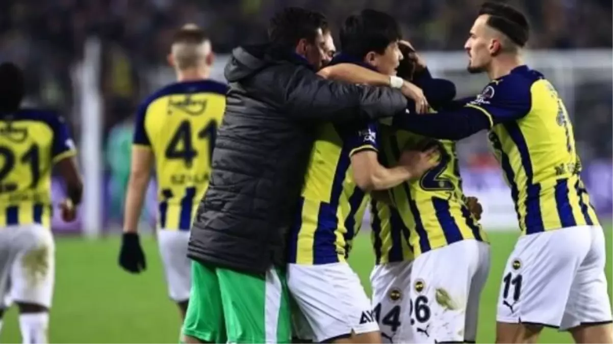 Fenerbahçe\'de Alanya maçının kadrosu netleşti! Başarılı futbolcuların olmaması taraftarın moralini bozdu