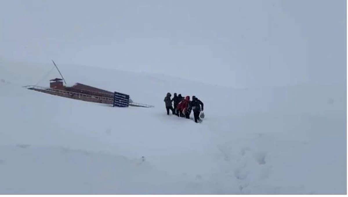 Hakkari\'de 181 köy yolu ulaşıma kapandı