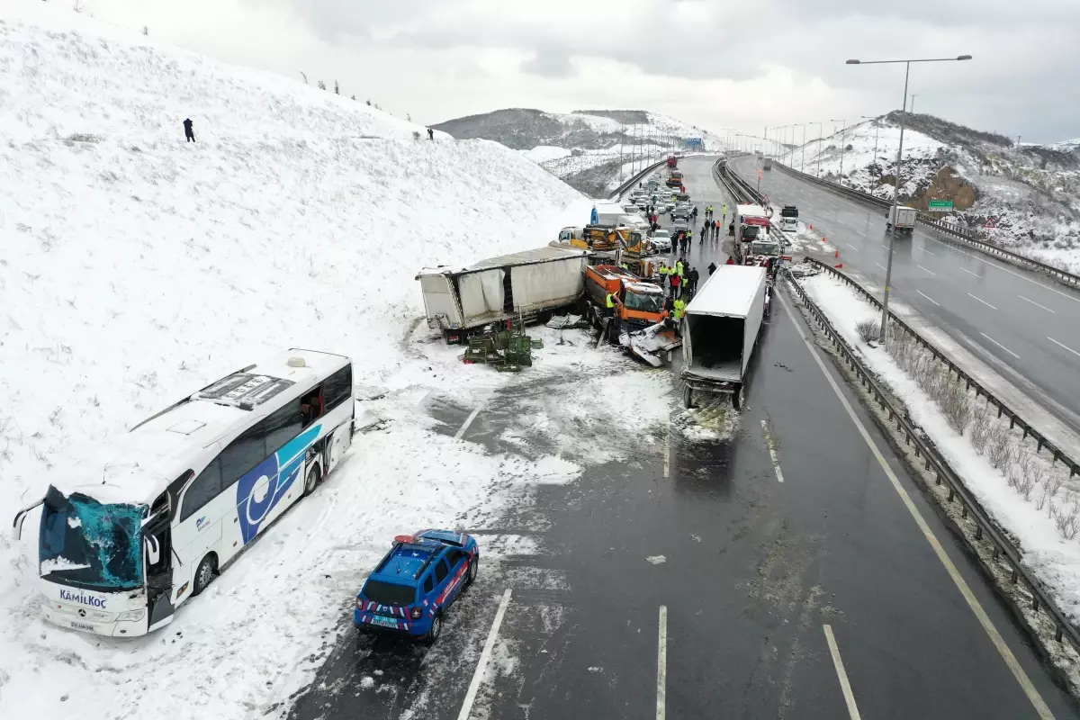 Son dakika haberleri... Kuzey Marmara Otoyolu'nda zincirleme trafik kazası