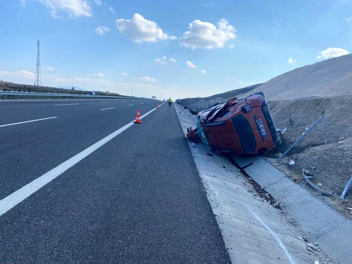Manisa\'da trafik kazası: 4 yaralı