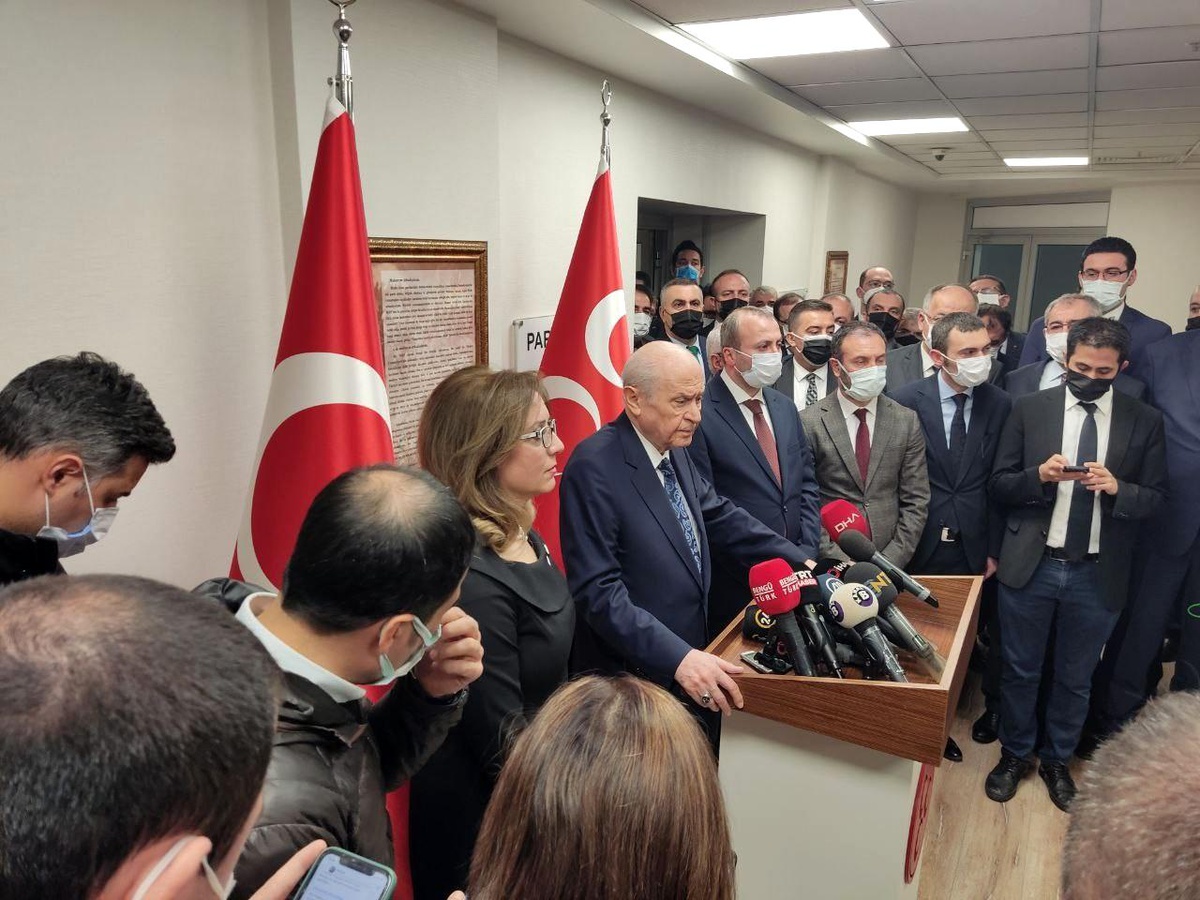 MHP Lideri Bahçeli: "Türkiye barış yolunda çok başarılı bir adım atmıştır"