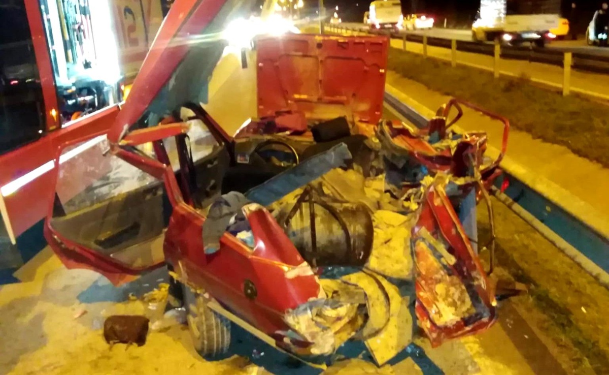 Samsun\'da iki otomobil çarpıştı: 6 yaralı