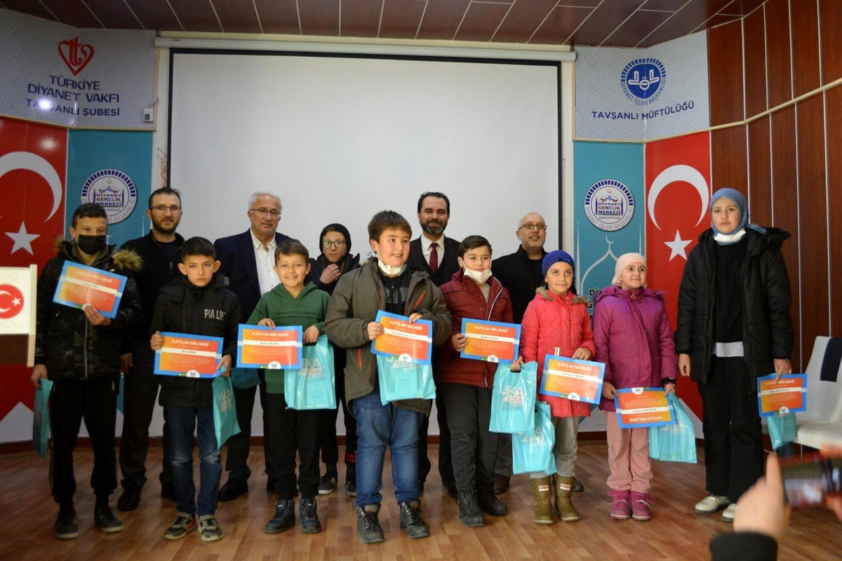 Tavşanlı\'da \'Haydi çocuklar camiye\' projesinin öğrencileri ödüllendirildi