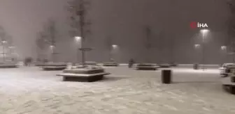 Üsküdar sahili beyaza büründü