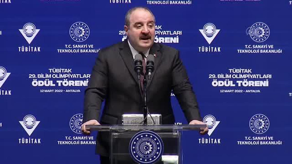 Varank: 'Avrupa Kızlar Bilgisayar Olimpiyatı'nın ikincisi Antalya'da yapılacak'