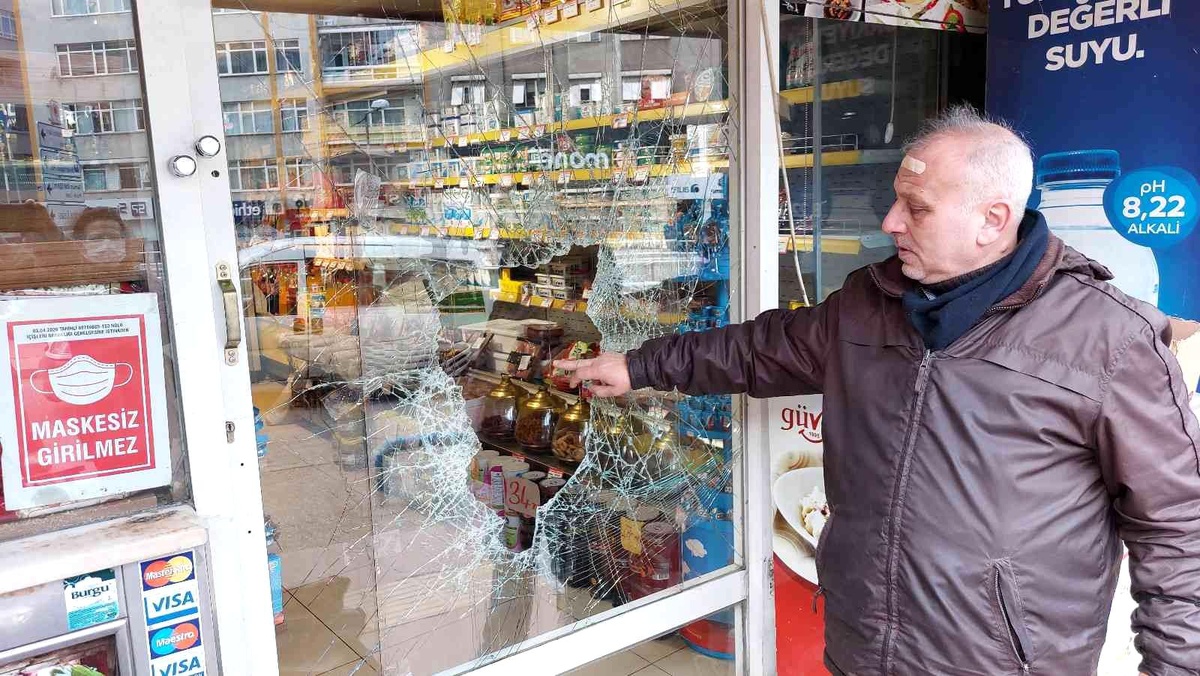 700 liralık camı kırıp, içeriden bozuk para çaldı