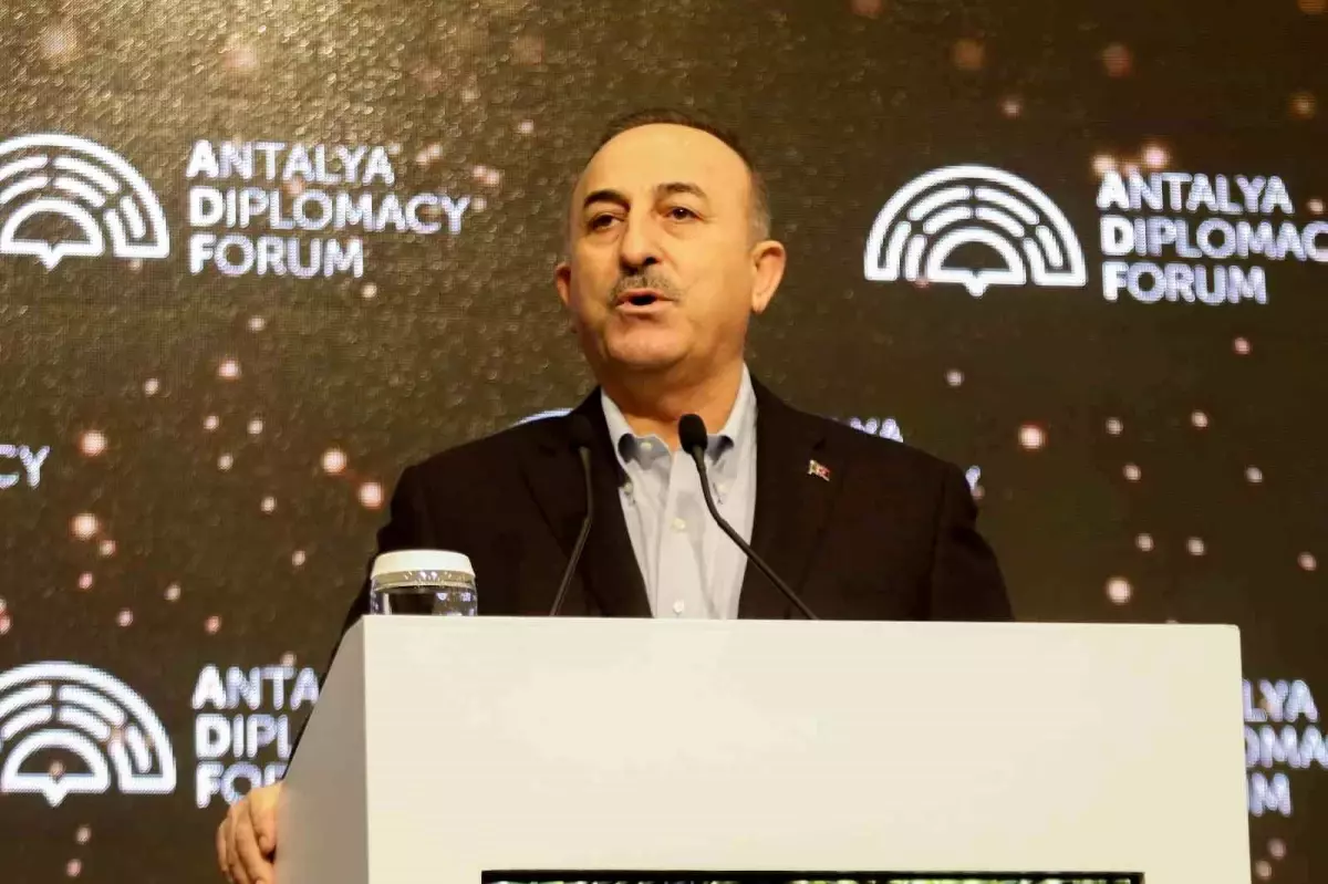 Dışişleri Bakanı Çavuşoğlu, ADF 2022\'nin kapanış basın toplantısında konuştu: (4)