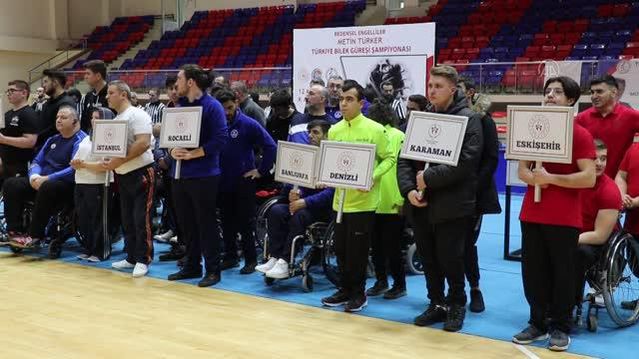 Bedensel Engelliler Türkiye Bilek Güreşi Şampiyonası Karabük'te yapıldı
