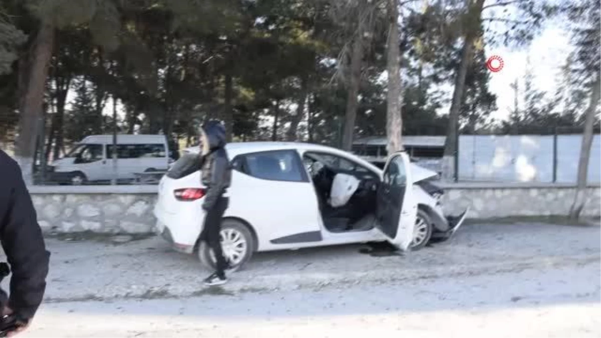 Son dakika: Burdur\'da trafik kazası: 1 yaralı