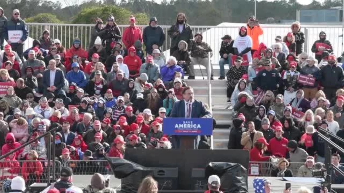 Eski ABD Başkanı Donald Trump Güney Carolina\'da miting düzenledi