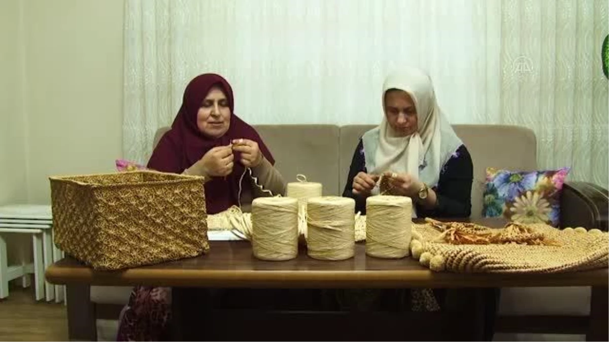 Ev hanımlarının el emeği göz nuru ürünleri 15 ülkeye gönderiliyor