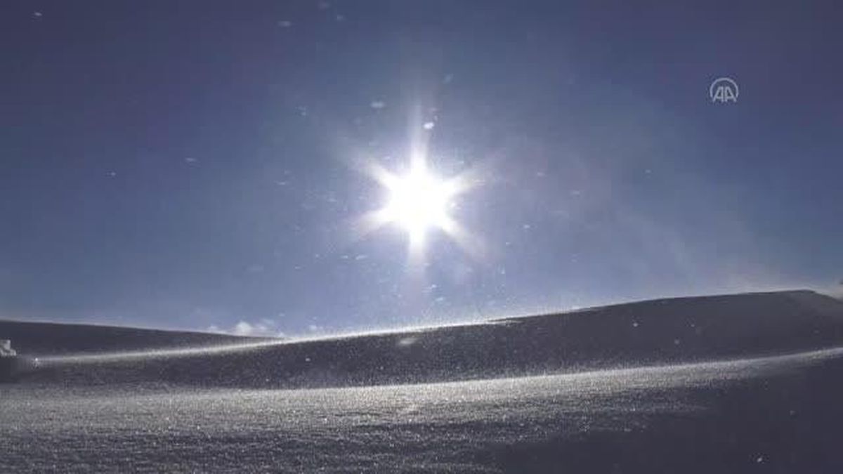 Kar nedeniyle kapanan 58 köy yolundan 42'si açıldı