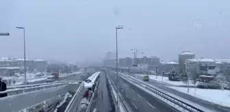 Kar yağışı etkili oldu - İstiklal Caddesi