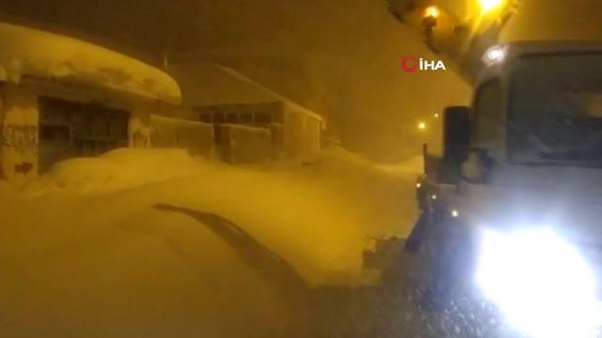 VEDAŞ ekiplerinin zorlu kış mesaisi