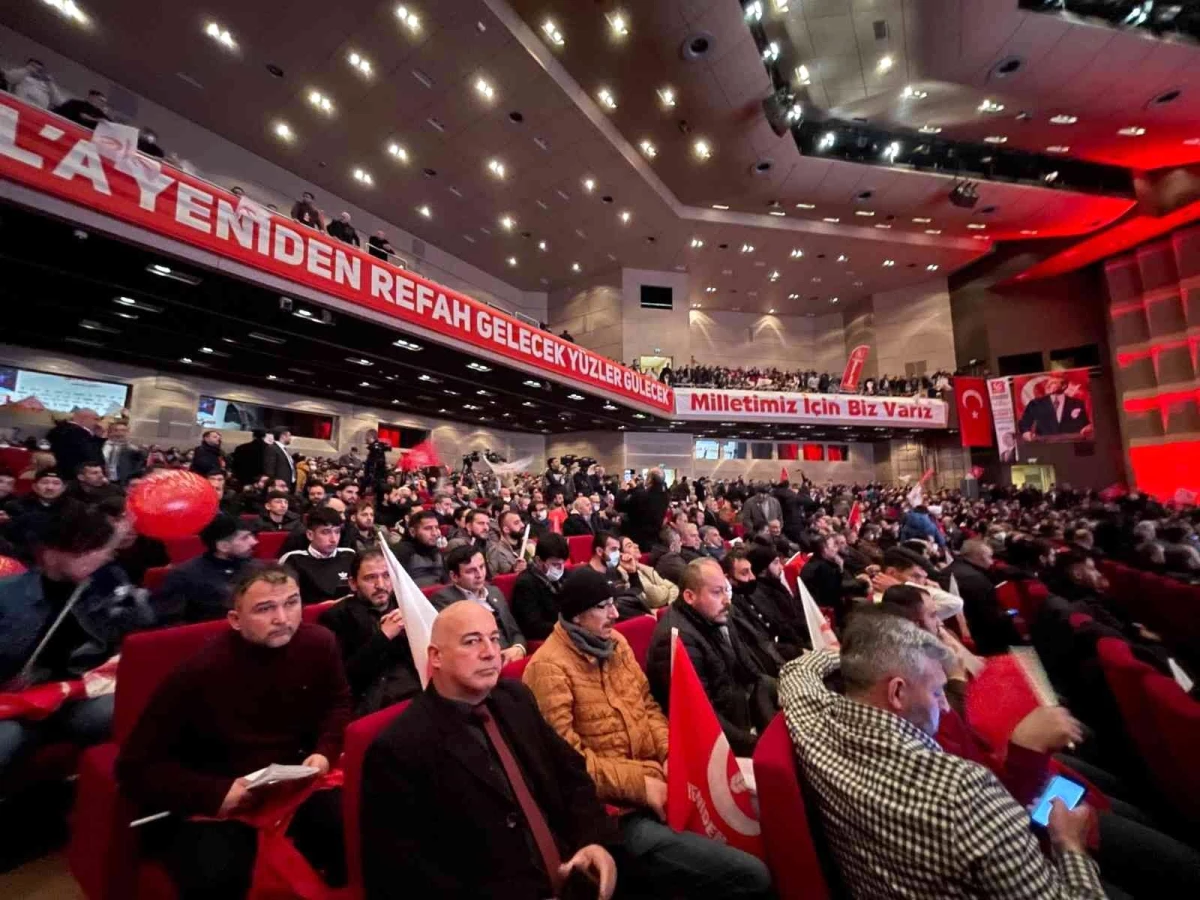 Yeniden Refah Partisi 2. Olağan İl Kongresi Haliç Kongre Merkezi'nde düzenlendi