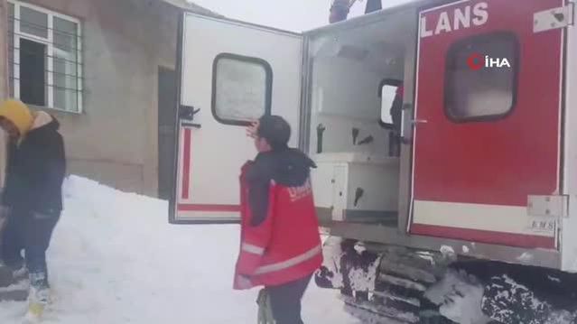 2 metreyi bulan karda 5 saatte hasta kurtarma operasyonu