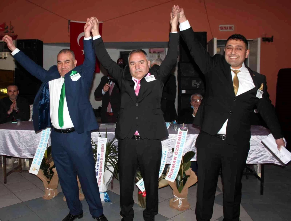 Alaşehirli terzilerde yeni başkan Mustafa Koç oldu