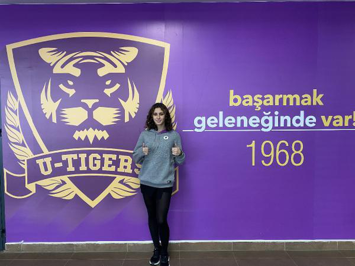 Cimnastikte Türkiye\'ye ilk altın madalyayı getiren Karakaş, Uğur Okulları\'nı tercih etti