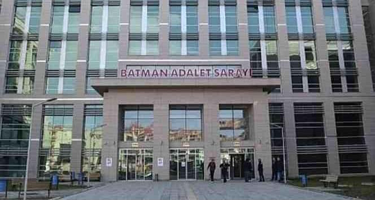 Batman\'da yakalanan hırsızlar tutuklandı