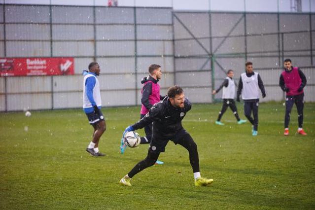 Çaykur Rizespor Kaptanı Selim Ay: Zor diye teslim olacak halimiz yok