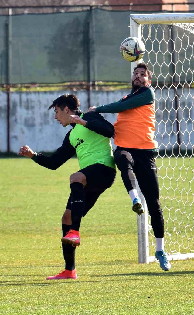 Denizlispor hazırlıklarını sürdürüyor