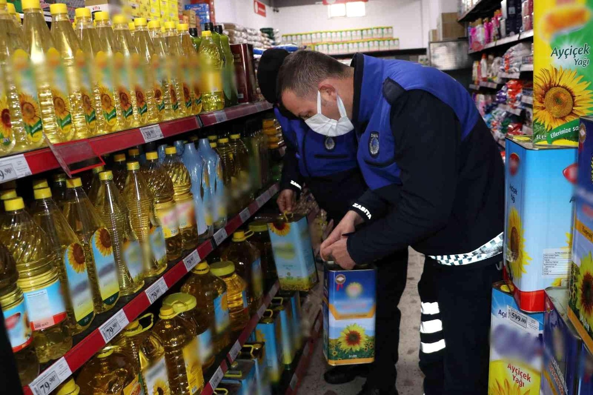 Havza\'da zabıtadan fahiş fiyat ve stokçuluğa karşı denetim
