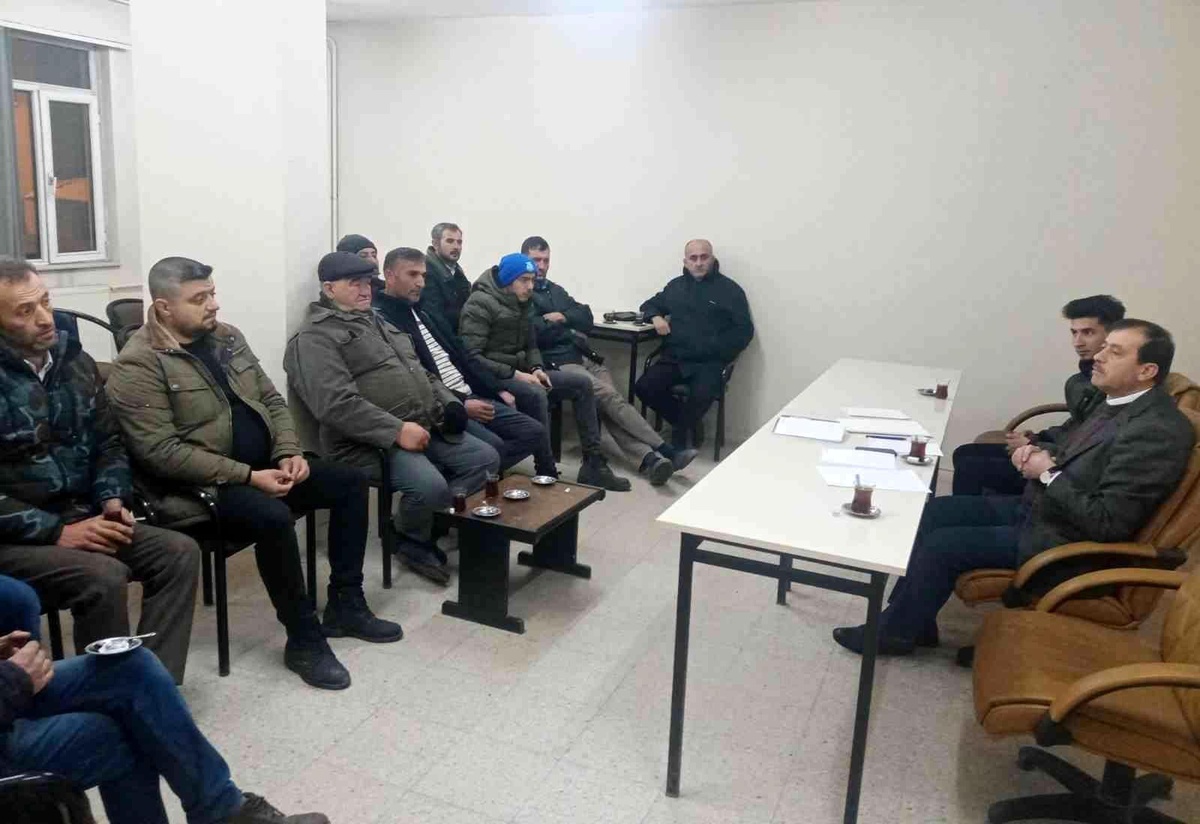 Hisarcık\'ta çiftçiler "Ekilmedik Arazi Kalmasın" parolasıyla toplandı