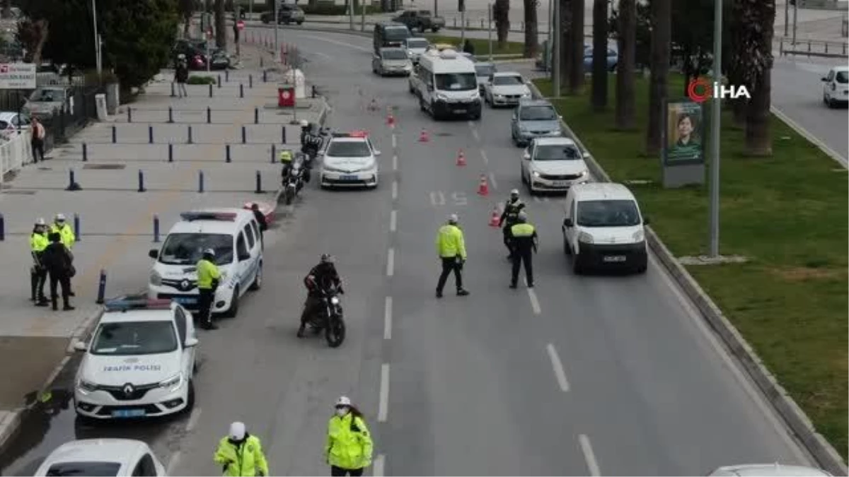 Son dakika haberleri: İzmir\'de yaya ve motosikletlilerin karıştığı kazalar kamerada